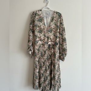 En saison pleated floral dress large